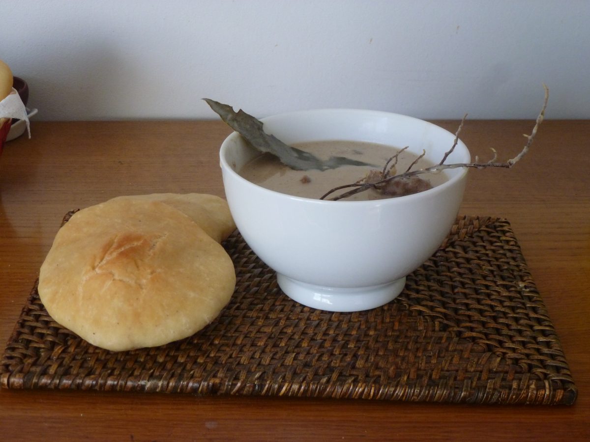 Le halvan est un curry de veau au lait de coco