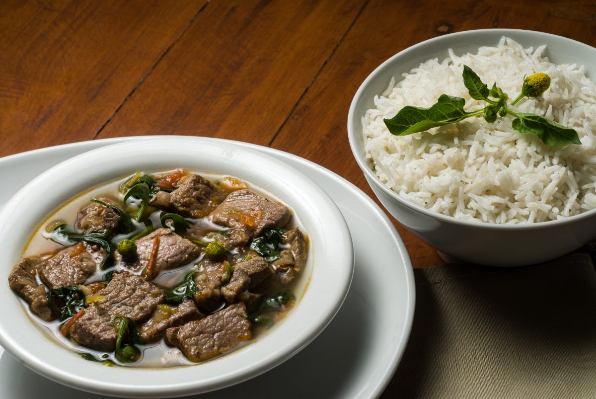 bouillon de brèdes mafane ou romazava