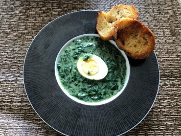 épinards à la sauce blanche